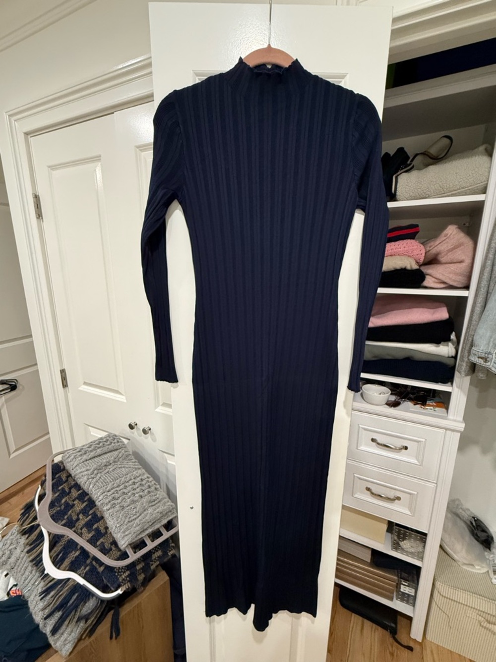 Abercrombie Ribbed Long Sleeve Navy Maxi Dress - Picture 2 of 4